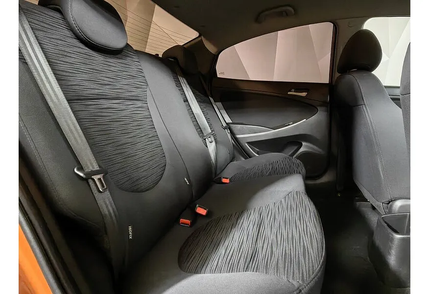 Hyundai Solaris 1.6 AT (123 л.с.) Comfort + Advanced + Winter Оранжевый в АВИЛОН. Слайд №16 Hyundai Solaris 1.6 AT (123 л.с.) Comfort + Advanced + Winter Оранжевый в АВИЛОН. Слайд №16