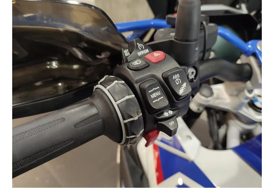 LIVE. Слайд №10