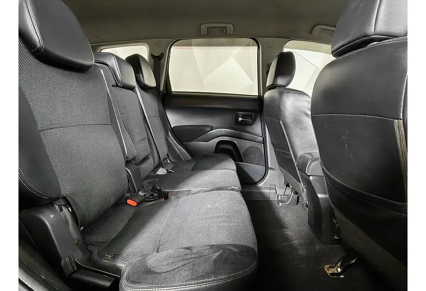 Citroen C-Crosser 2.4 CVT 4WD (170 л.с.) Зеленый в АВИЛОН. Слайд №16