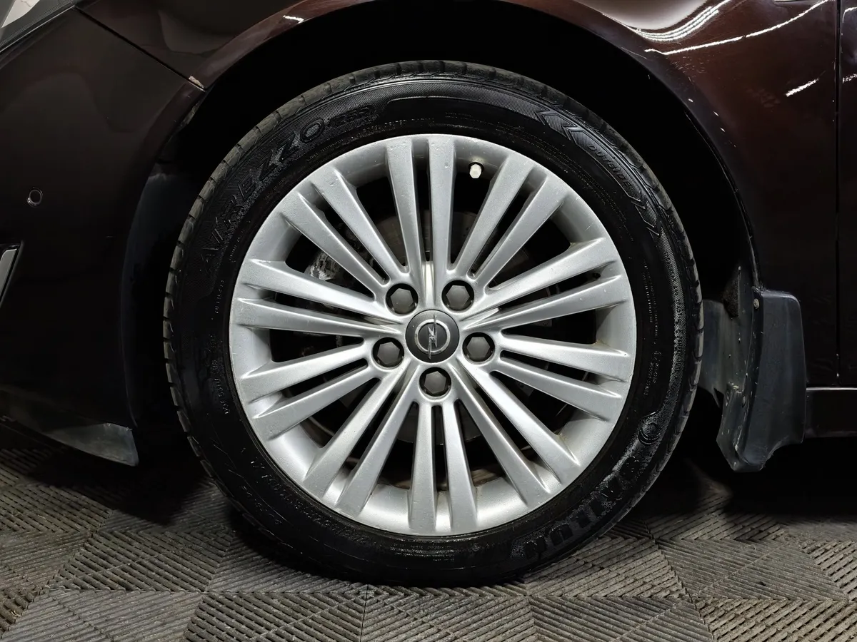 Opel Insignia 1.6 SIDI Turbo Ecotec AT (170 л.с.) Коричневый в АВИЛОН. Слайд №9