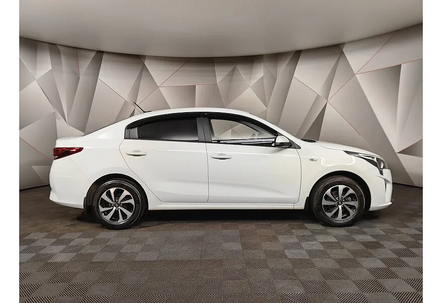 АВИЛОН - Kia Rio 1.6 AT (123 л.с.) Comfort Белый - slide 3