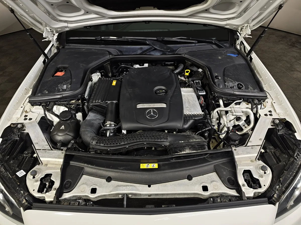 Mercedes-Benz E-Класс E 200 4MATIC 9G-TRONIC (184 л.с.) Белый в АВИЛОН. Слайд №11