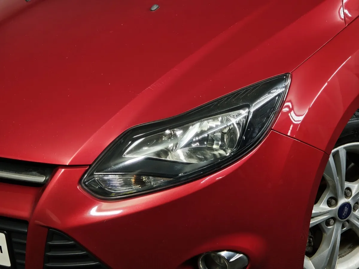 Ford Focus 2.0 TDCi PowerShift (140 л.с.) Trend Sport Красный в АВИЛОН. Слайд №2