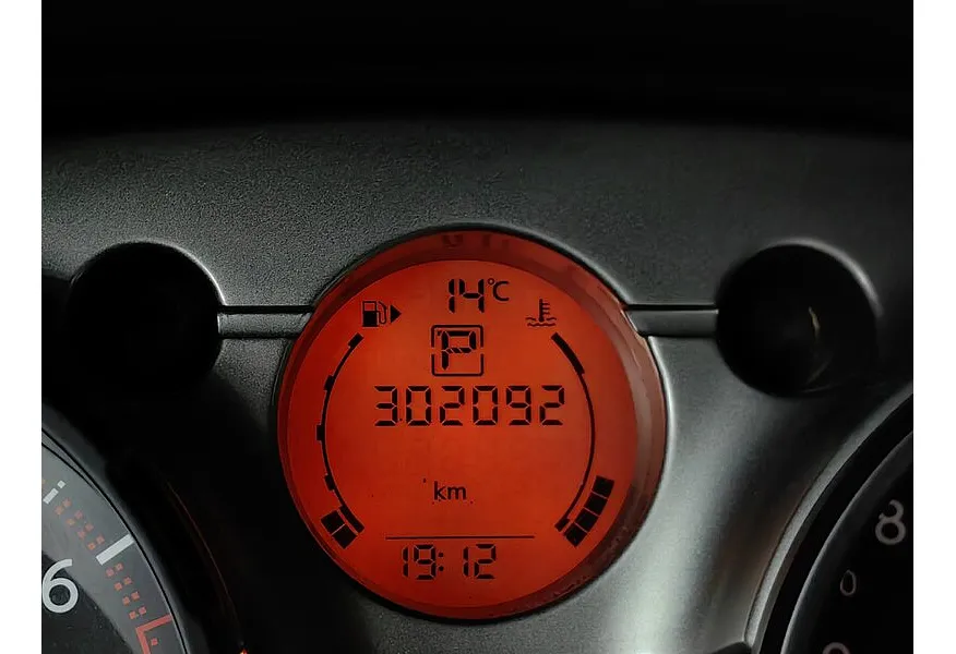 АВИЛОН - Nissan Qashqai 2.0 CVT AWD (141 л.с.) Черный - slide 17