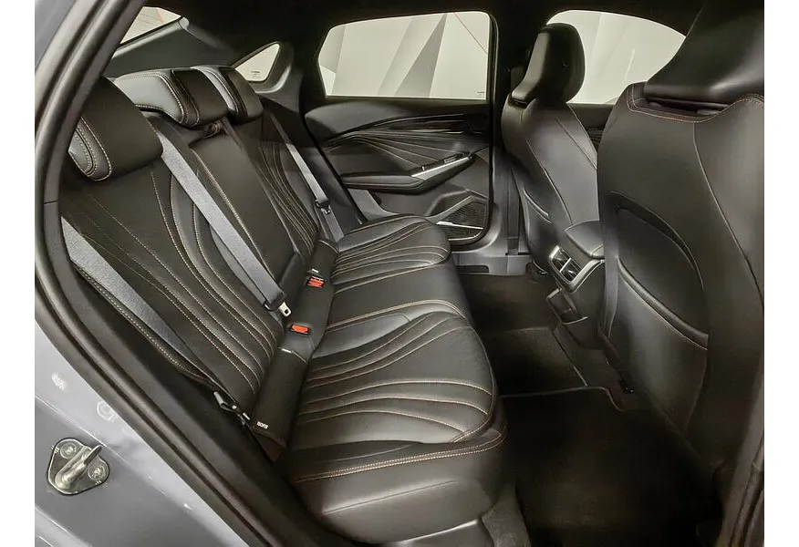 Geely Preface 2.0T 7DCT 2WD (200 л.с.) Flagship Фиолетовый в АВИЛОН. Слайд №9