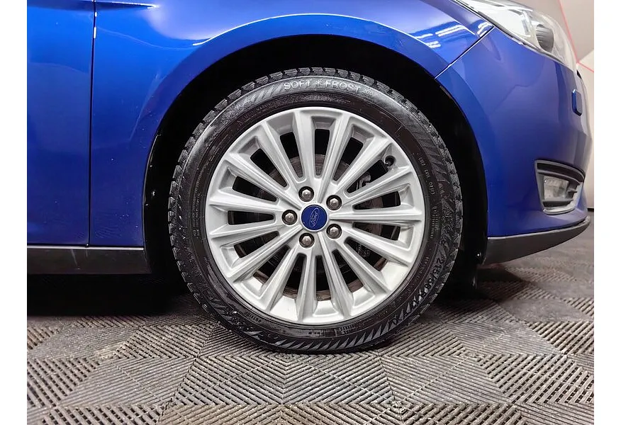 Ford Focus 1.6 Ti-VCT PowerShift (125 л.с.) Titanium Синий в АВИЛОН. Слайд №9