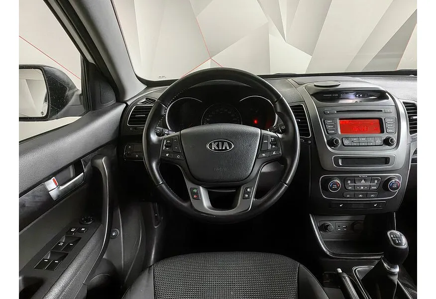 Kia Sorento 2.4 MT 4WD (174 л.с.) Белый в АВИЛОН. Слайд №19