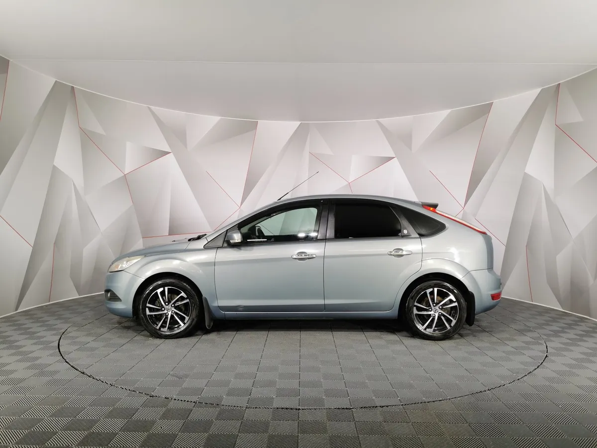 Ford Focus 1.6 AT (101 л.с.) Ghia Серый в АВИЛОН. Слайд №5