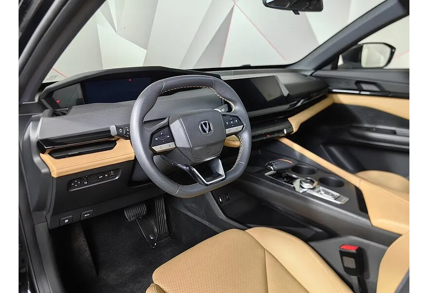 Changan UNI-V 1.5 AMT (181 л.с.) LX Черный в АВИЛОН. Слайд №18