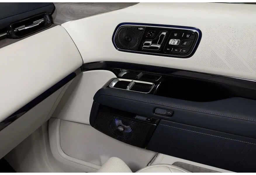 Zeekr 9X 2.0h AT 4WD (1177 л.с.) Ultra Черный в АВИЛОН. Слайд №22