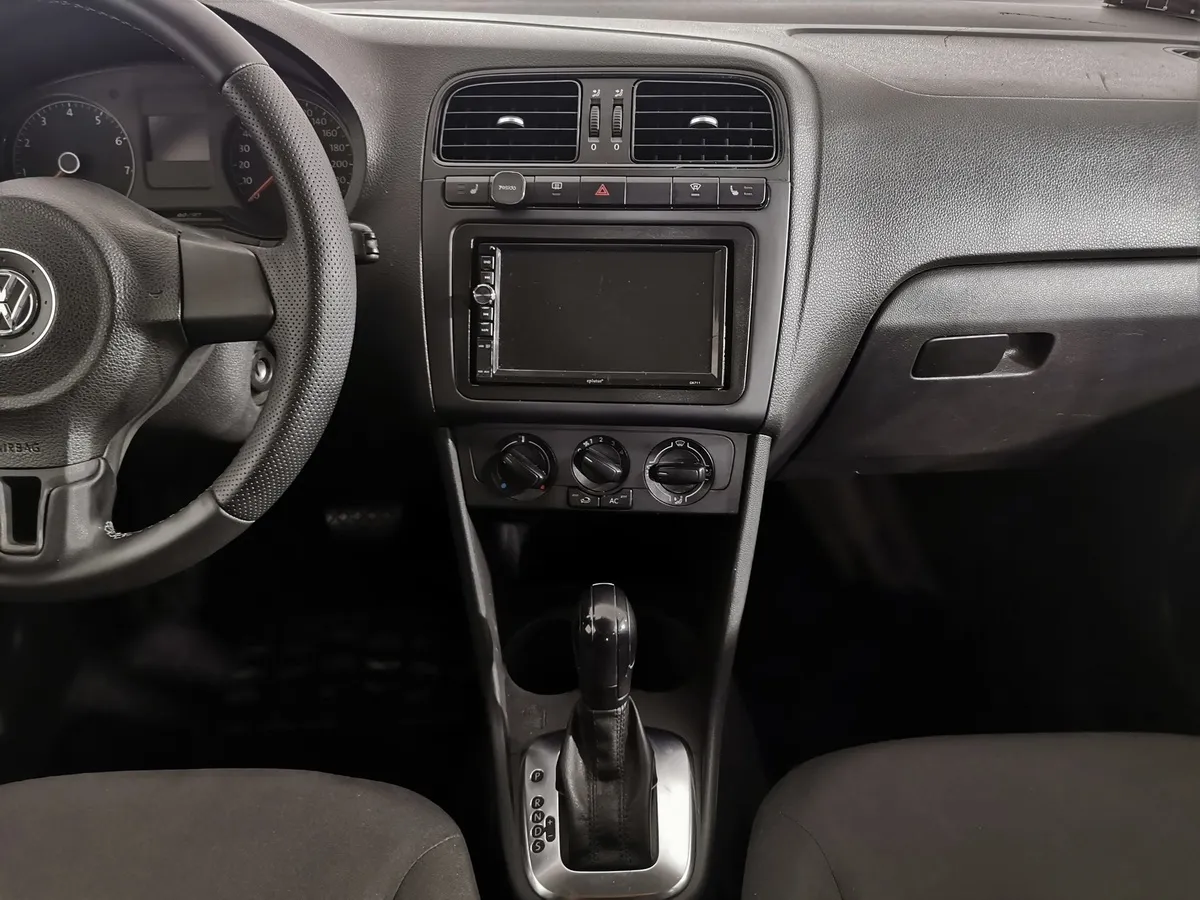 Volkswagen Polo 1.6 Tiptronic (105 л.с.) Trendline Белый в АВИЛОН. Слайд №12