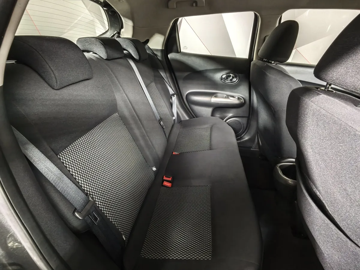 Nissan Juke 1.6 CVT (117 л.с.) Серый в АВИЛОН. Слайд №15