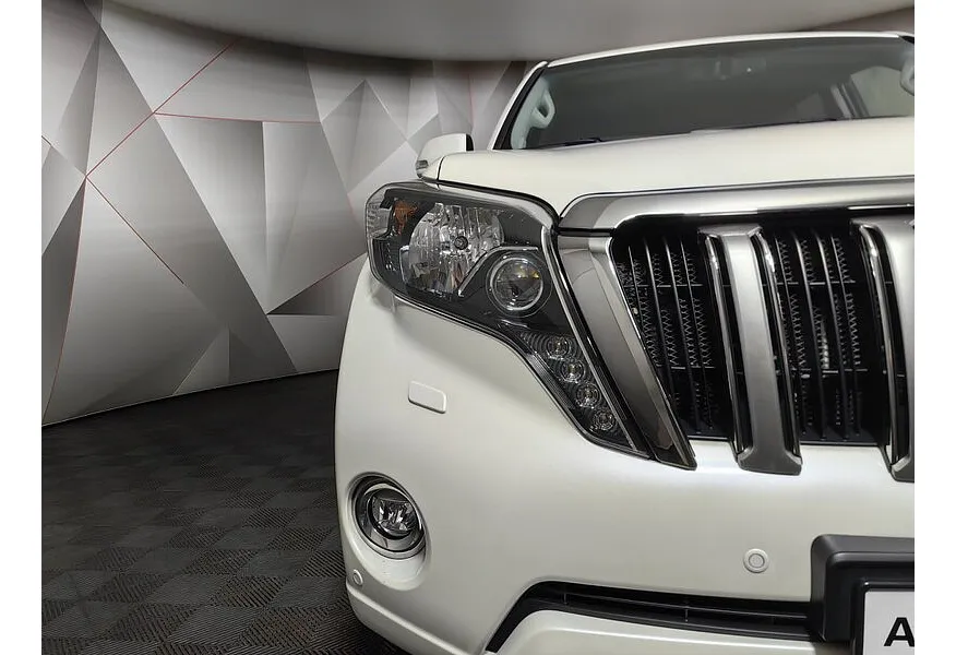 АВИЛОН - Toyota Land Cruiser Prado 2.8 D AT 4WD (5 мест) (177 л.с.) Комфорт Белый - slide 14