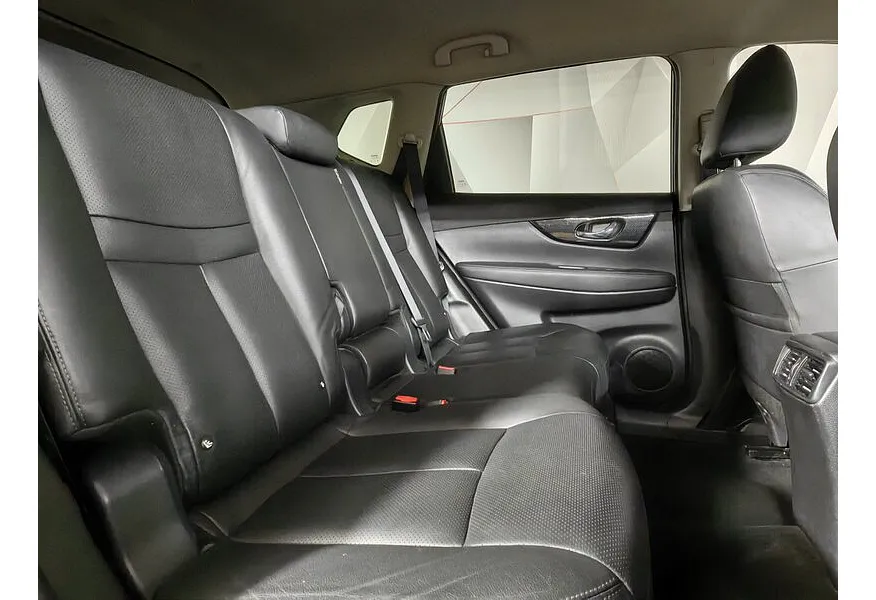 Nissan X-Trail 2.5 CVT AWD (171 л.с.) Черный в АВИЛОН. Слайд №16 Nissan X-Trail 2.5 CVT AWD (171 л.с.) Черный в АВИЛОН. Слайд №16