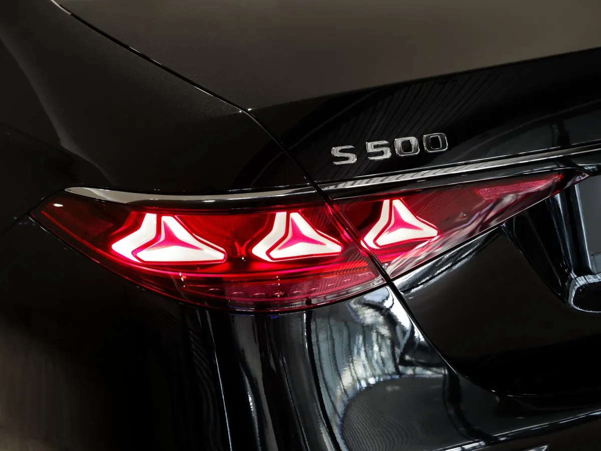 Mercedes-Benz S-Класс S 500 9G-Tronic 4Matic (435 л.с.) Черный в АВИЛОН. Слайд №20