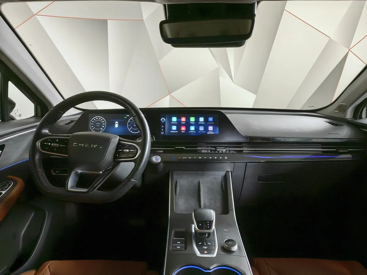 Omoda C5 1.5T CVT (147 л.с.) Ultimate (двухцветный, красные элементы экстерьера) Черный в АВИЛОН. Слайд №14
