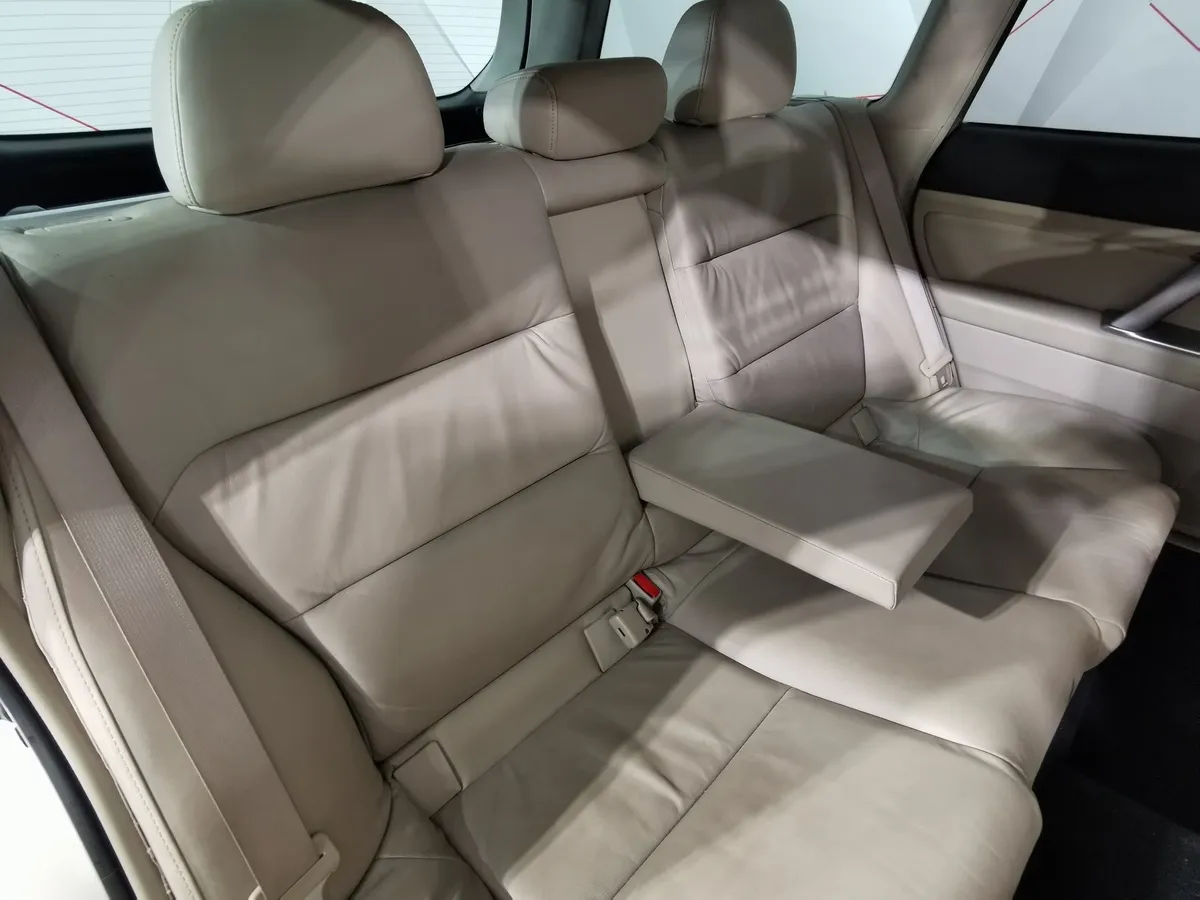 Subaru Outback 2.5 MT AWD (173 л.с.) Золотой в АВИЛОН. Слайд №15