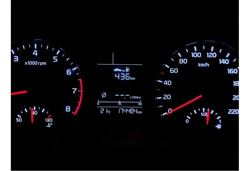 Kia Rio X-Line 1.6 AT (123 л.с.) Черный в АВИЛОН. Слайд №18