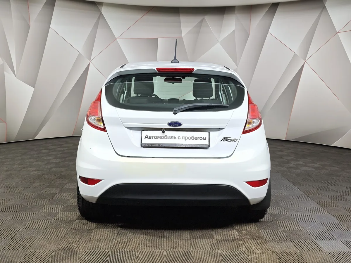 Ford Fiesta 1.6 Ti-VCT PowerShift (105 л.с.) Trend Белый в АВИЛОН. Слайд №6