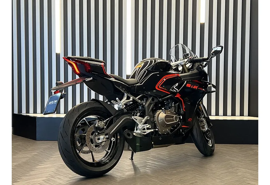 QJMOTOR SRK 421 RR 421 см³ (77 л.с.) (77) 421 в АВИЛОН. Слайд №7