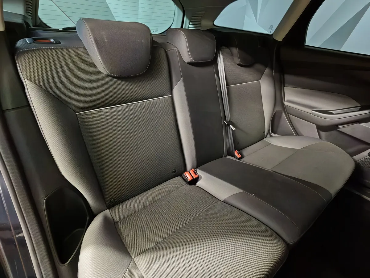 Ford Focus 1.6 MT (125 л.с.) Trend Черный в АВИЛОН. Слайд №17