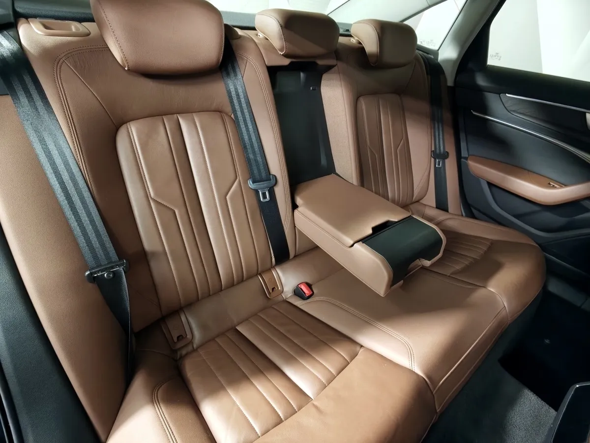 Audi A6 55 TFSI S tronic quattro (340 л.с.) Sport Черный в АВИЛОН. Слайд №17