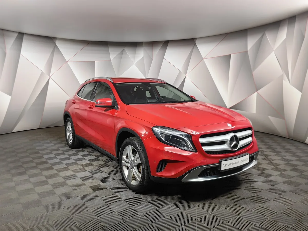 Mercedes-Benz GLA 200 7G-DCT (150 л.с.) Особая серия Красный в АВИЛОН. Слайд №3