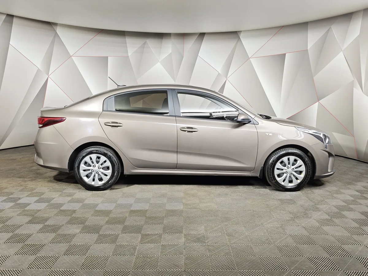 Kia Rio 1.6 AT (123 л.с.) Luxe Серый в АВИЛОН. Слайд №6