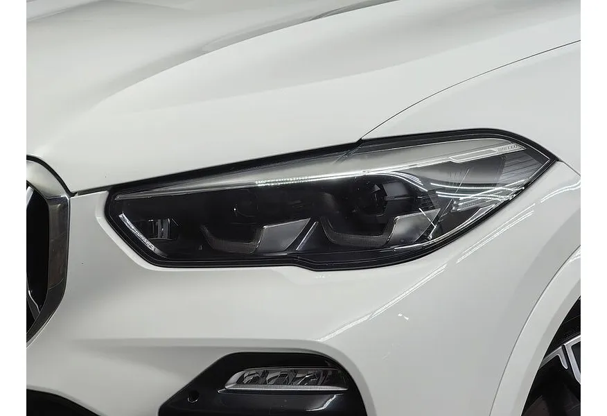 BMW X5 xDrive30d Steptronic (249 л.с.) Белый в АВИЛОН. Слайд №8
