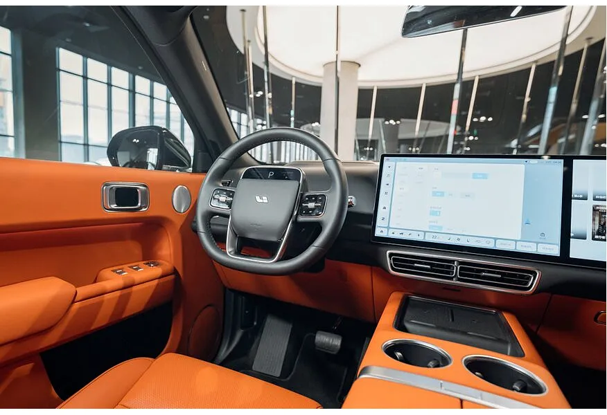 Li Auto L7 1.5 AT 4WD (449 л.с.) Ultra Голубой в АВИЛОН. Слайд №10