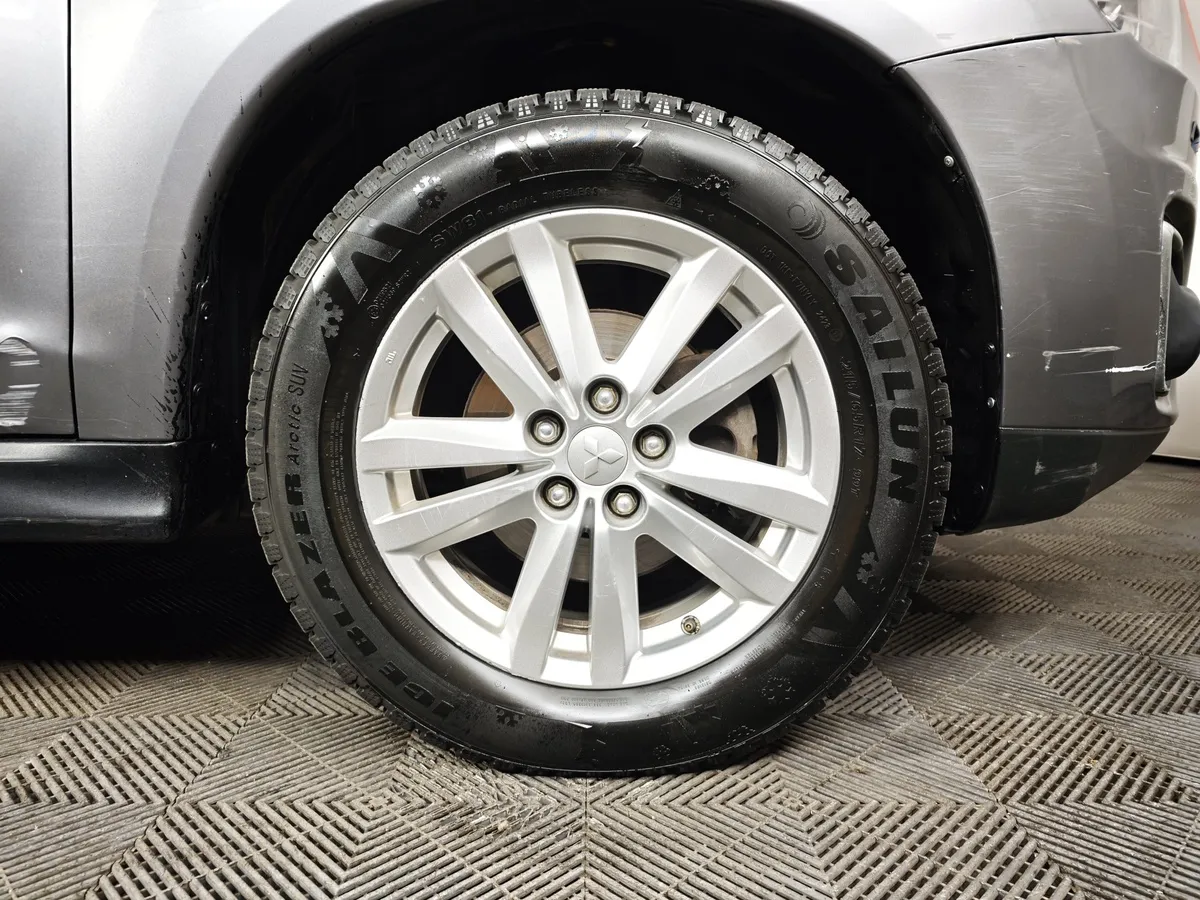 Mitsubishi ASX 2.0 CVT 4WD (150 л.с.) Серый в АВИЛОН. Слайд №9