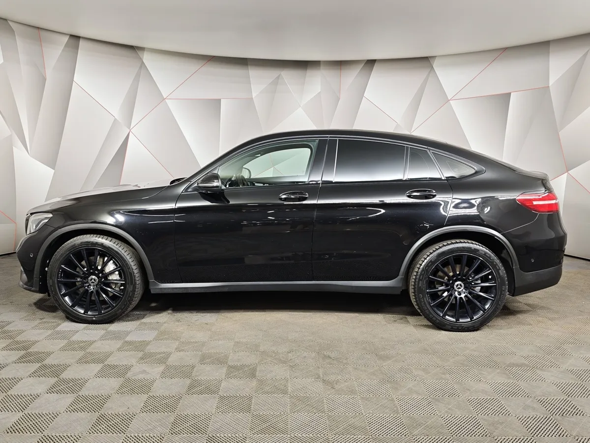 Mercedes-Benz GLC Купе 300 9G-TRONIC 4MATIC (245 л.с.) Sport Черный в АВИЛОН. Слайд №5
