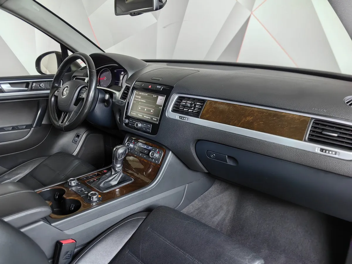 Volkswagen Touareg 3.0 TDI Tiptronic 4Motion (204 л.с.) Коричневый в АВИЛОН. Слайд №13