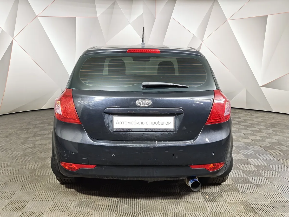 Kia Ceed 1.6 MT (126 л.с.) Comfort Черный в АВИЛОН. Слайд №8
