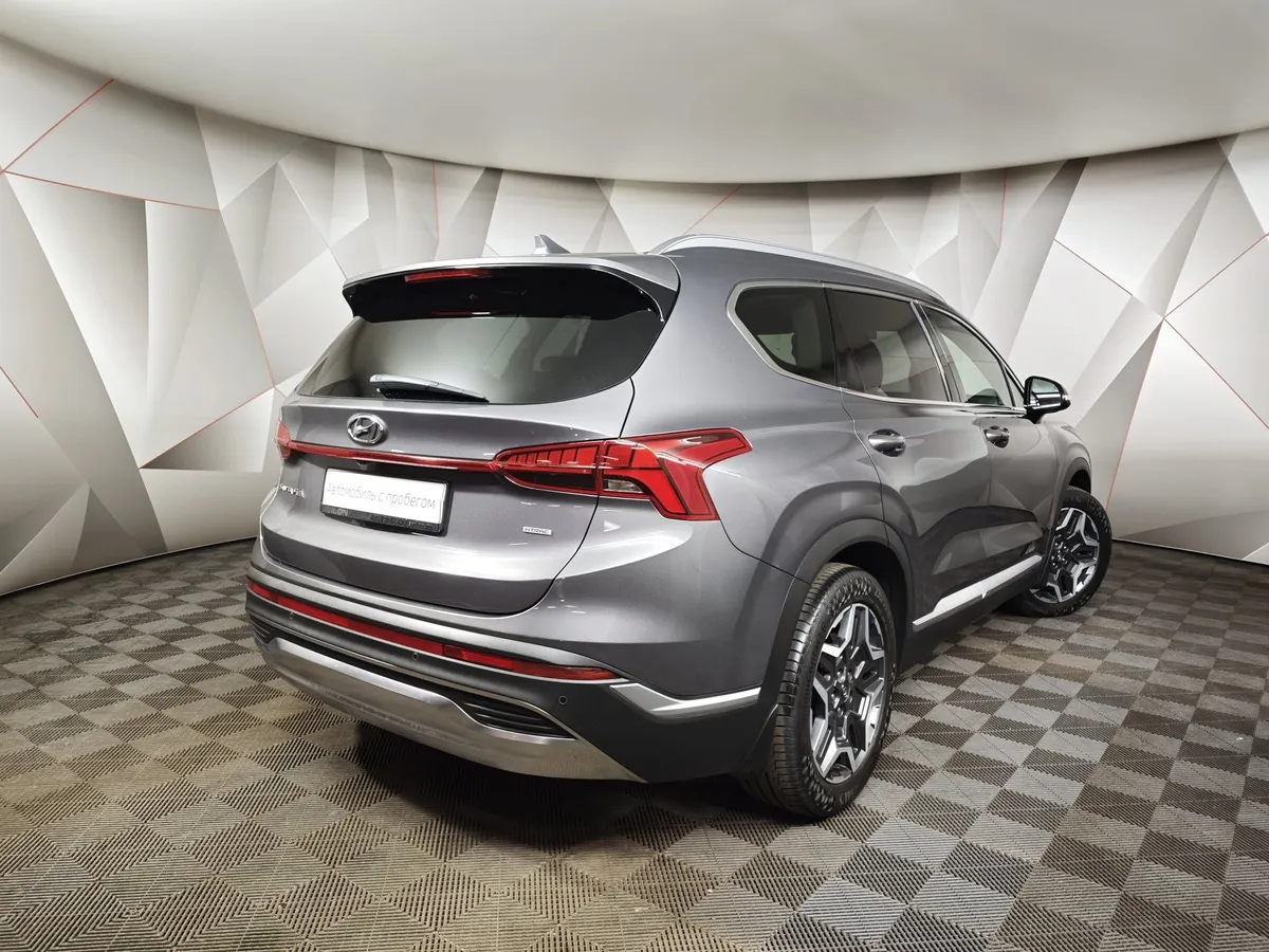 Hyundai Santa Fe 2.5 AWD 6AT (180 л.с.) High-Tech Серый в АВИЛОН. Слайд №2
