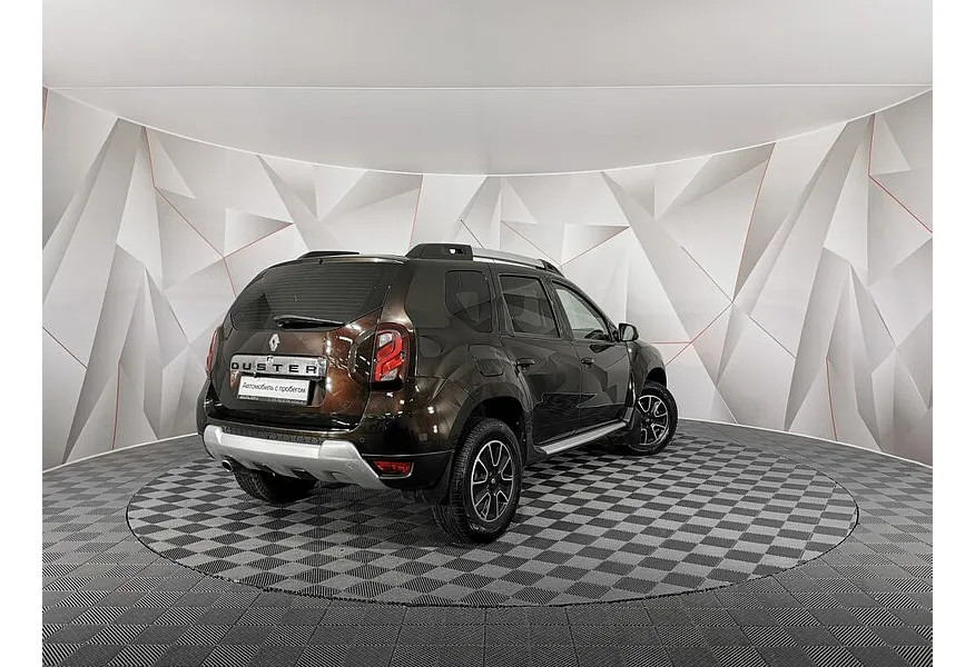 Renault Duster 2.0 AT 4x4 (143 л.с.) Luxe Privilege Коричневый в АВИЛОН. Слайд №2