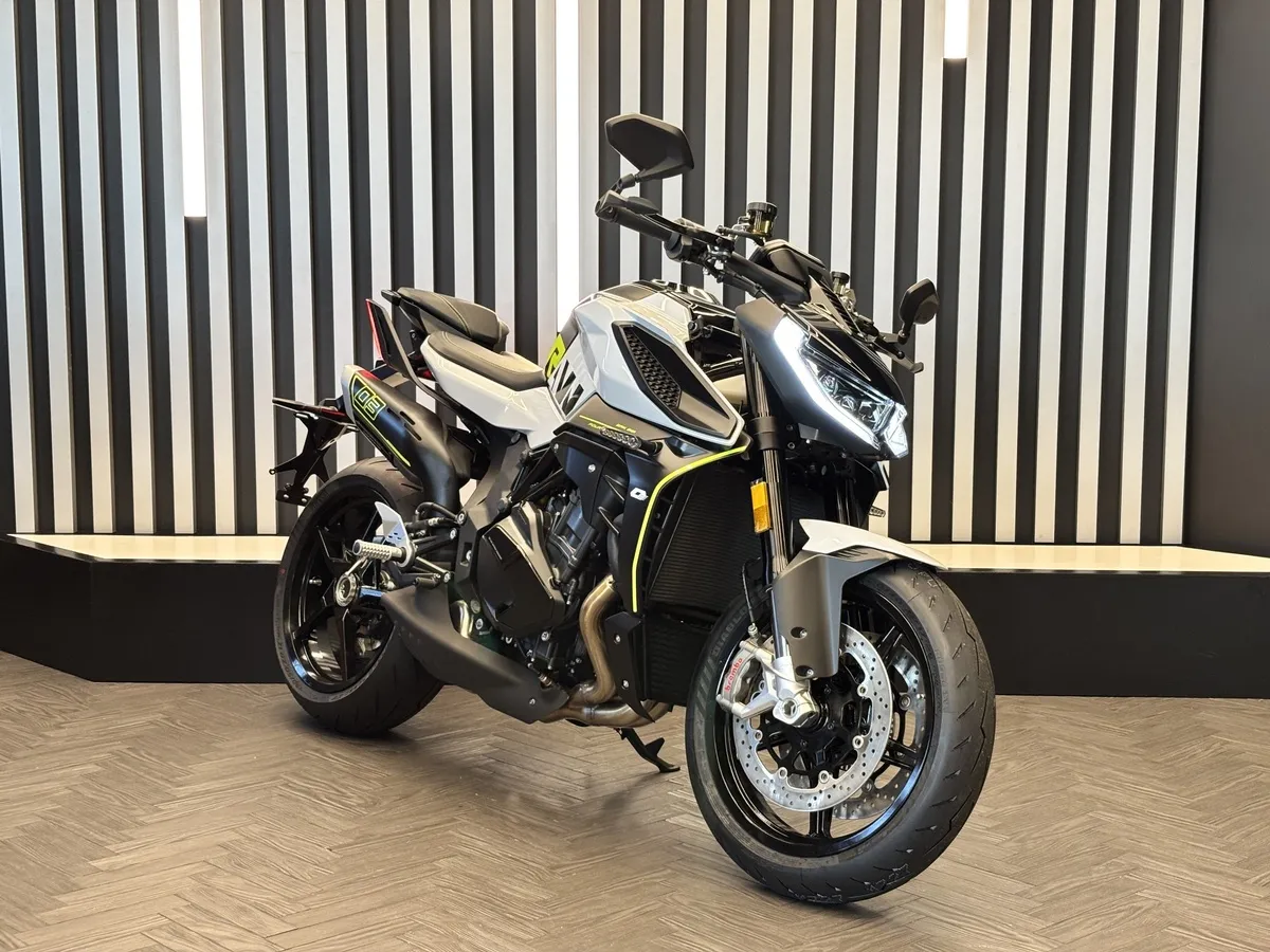 QJMOTOR SRK 921 921 см³ (128 л.с.) (128) 921 Белый в АВИЛОН. Слайд №2