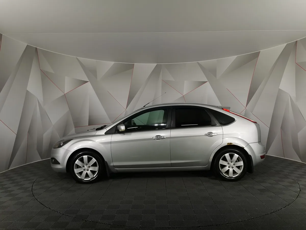 Ford Focus 1.6 AT (101 л.с.) Серебристый в АВИЛОН. Слайд №5