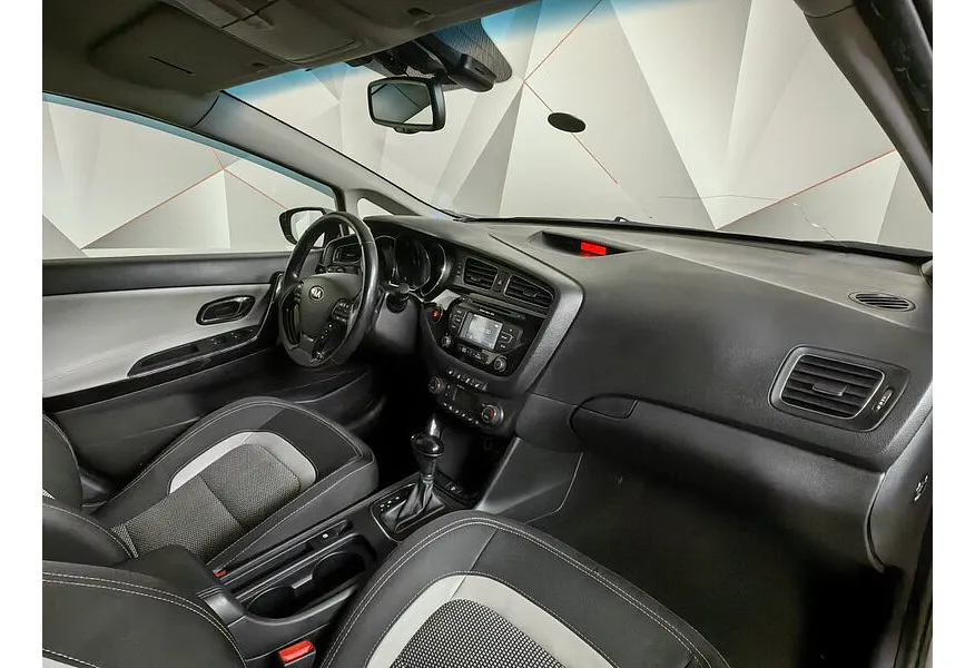 Kia Ceed 1.6 AT (129 л.с.) Серебристый в АВИЛОН. Слайд №12