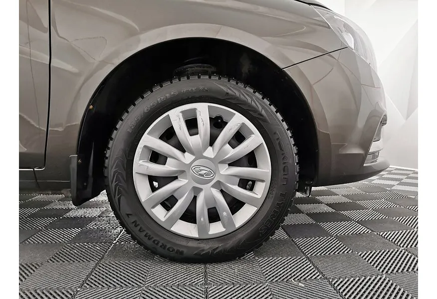 ВАЗ (Lada) Vesta 1.6 CVT (113 л.с.) Коричневый в АВИЛОН. Слайд №9