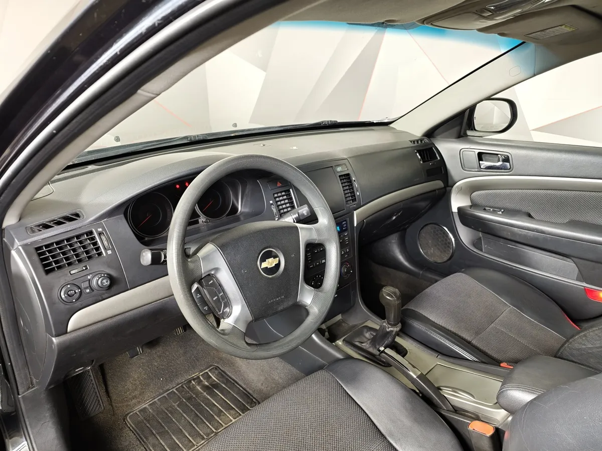 Chevrolet Epica 2.0 MT (143 л.с.) Черный в АВИЛОН. Слайд №16