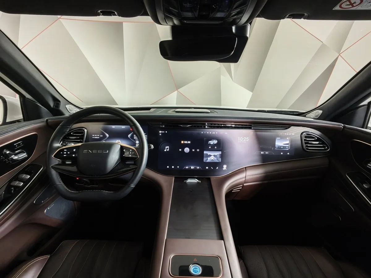 EXEED VX 2.0 AT AWD (249 л.с.) 6 мест Prestige Белый в АВИЛОН. Слайд №13