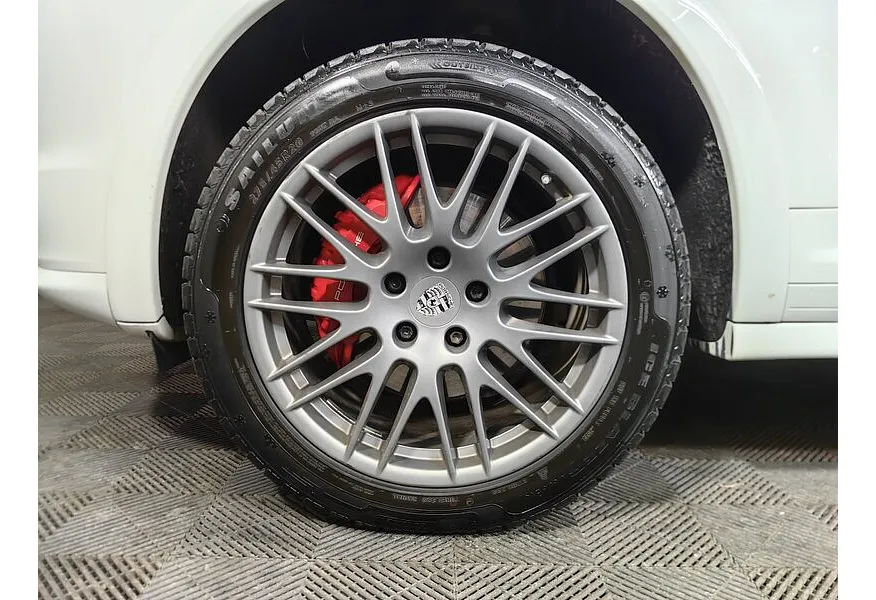 Porsche Cayenne GTS 4.8 Tiptronic AWD (420 л.с.) Белый в АВИЛОН. Слайд №9