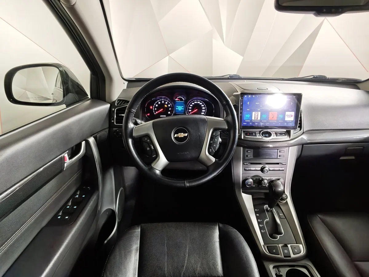 Chevrolet Captiva 2.4 AT (5 мест) (167 л.с.) LT Черный в АВИЛОН. Слайд №16