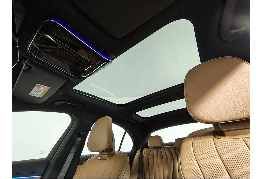 АВИЛОН - Mercedes-Benz E-Класс E 300 4MATIC (258 л.с.) Черный - slide 16