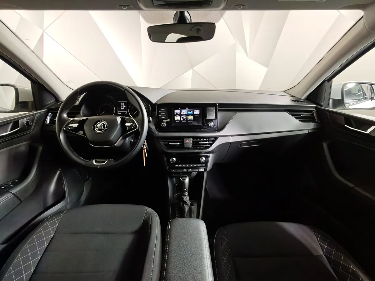 Skoda Rapid 1.6 AT (110 л.с.) Белый в АВИЛОН. Слайд №14