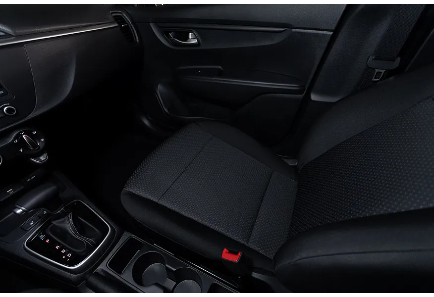 Solaris KRS 1.6 AT (123 л.с.) Comfort Красный в АВИЛОН. Слайд №7