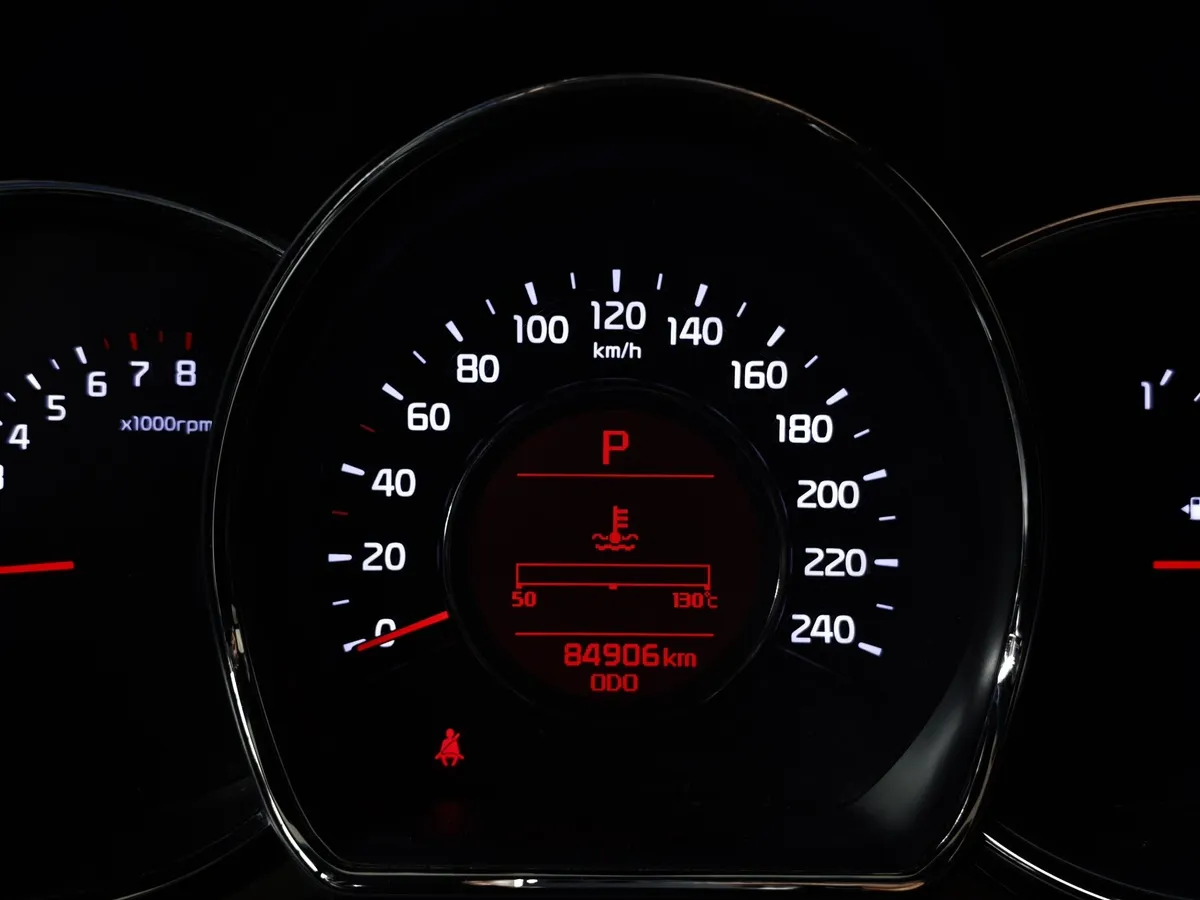 Kia Ceed 1.6 MPI AT (128 л.с.) Comfort Серебристый в АВИЛОН. Слайд №18