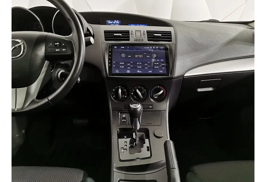 Mazda 3 1.6 AT (105 л.с.) Белый в АВИЛОН. Слайд №15