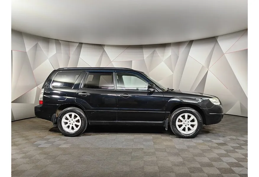Subaru Forester 2.0X AT (158 л.с.) Черный в АВИЛОН. Слайд №6